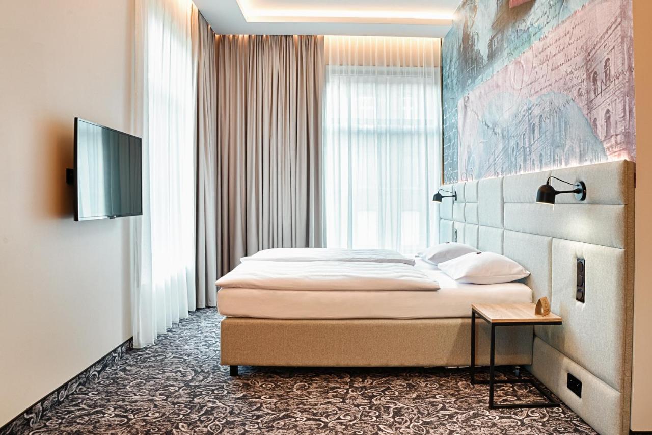 Hotel The Loom Лодзь Екстер'єр фото