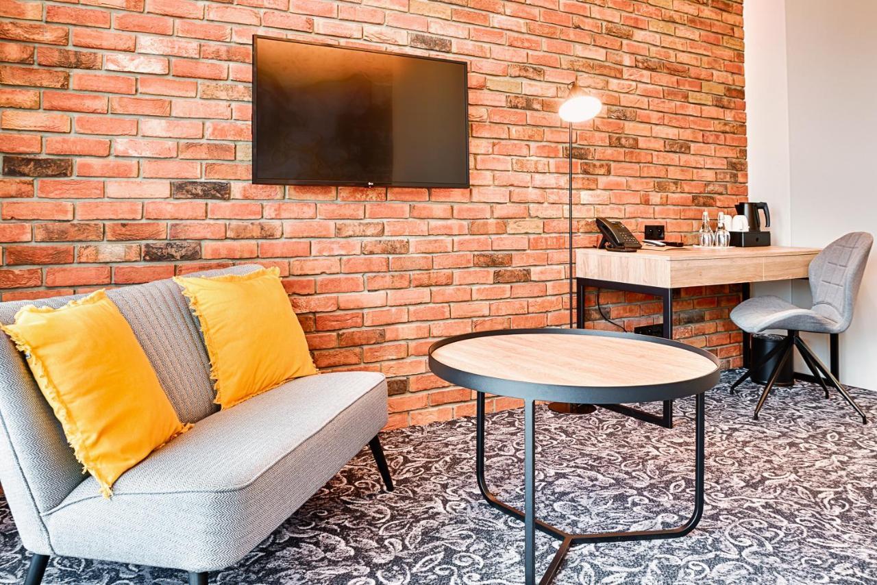 Hotel The Loom Лодзь Екстер'єр фото