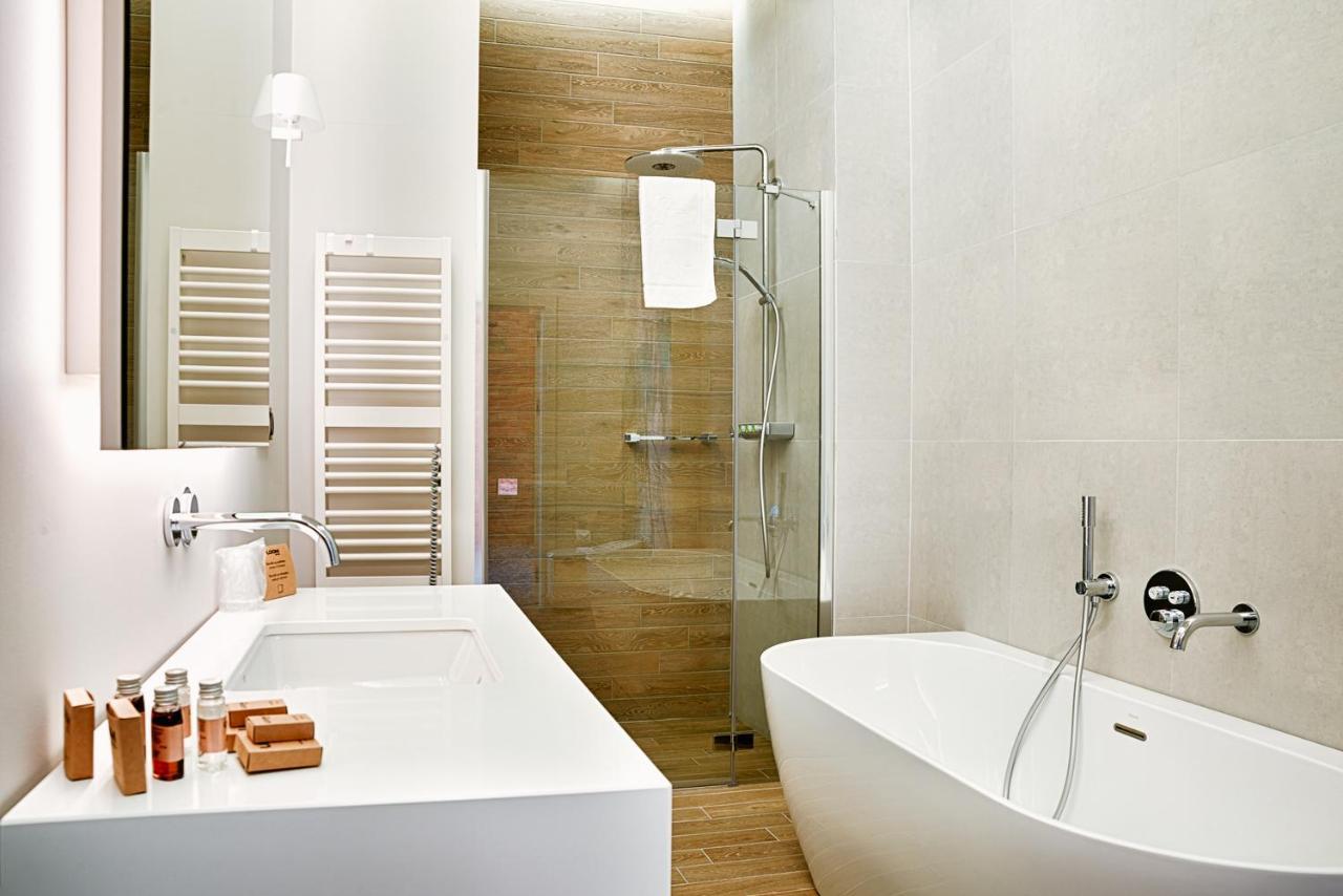 Hotel The Loom Лодзь Екстер'єр фото