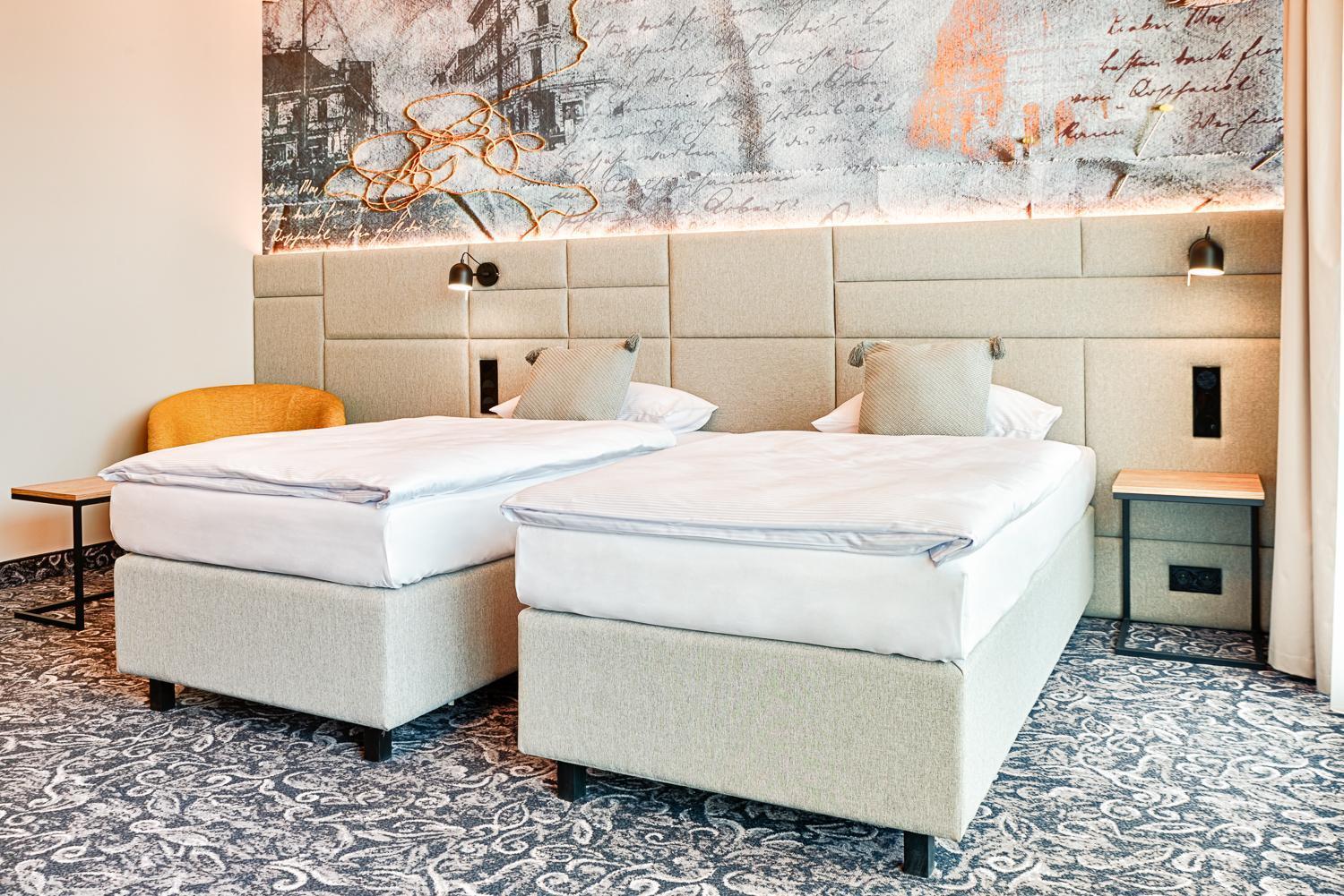 Hotel The Loom Лодзь Екстер'єр фото